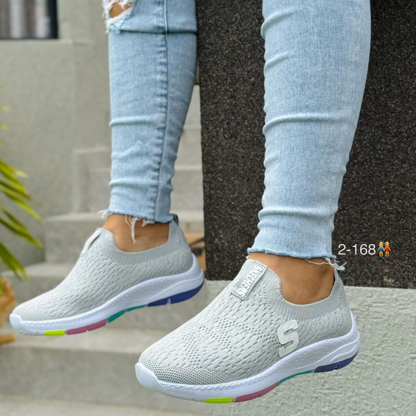 SKECHER GRIS