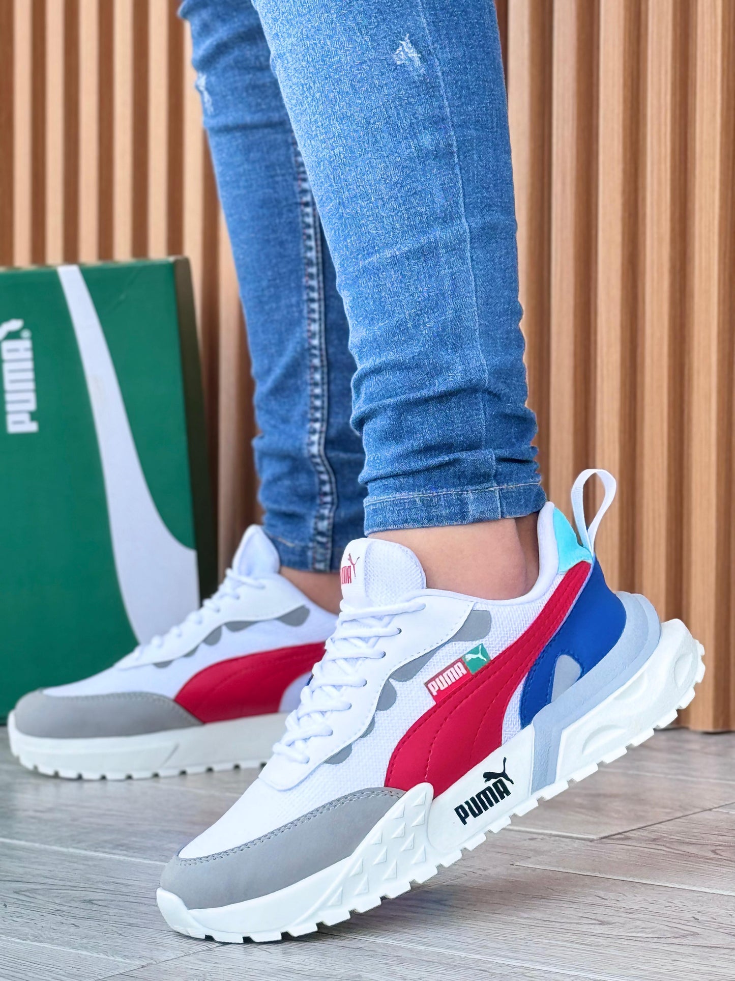 PUMA TRACK BLANCO CON ROJO