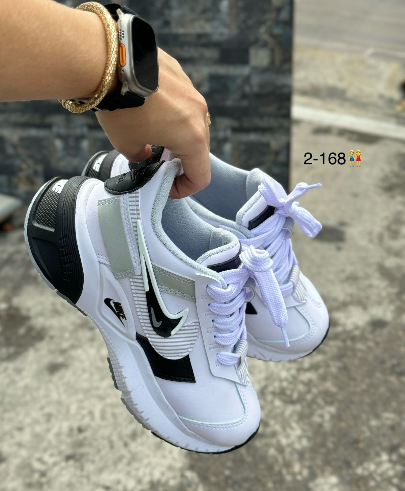 NIKE UNICO BLANCO CON NEGRO